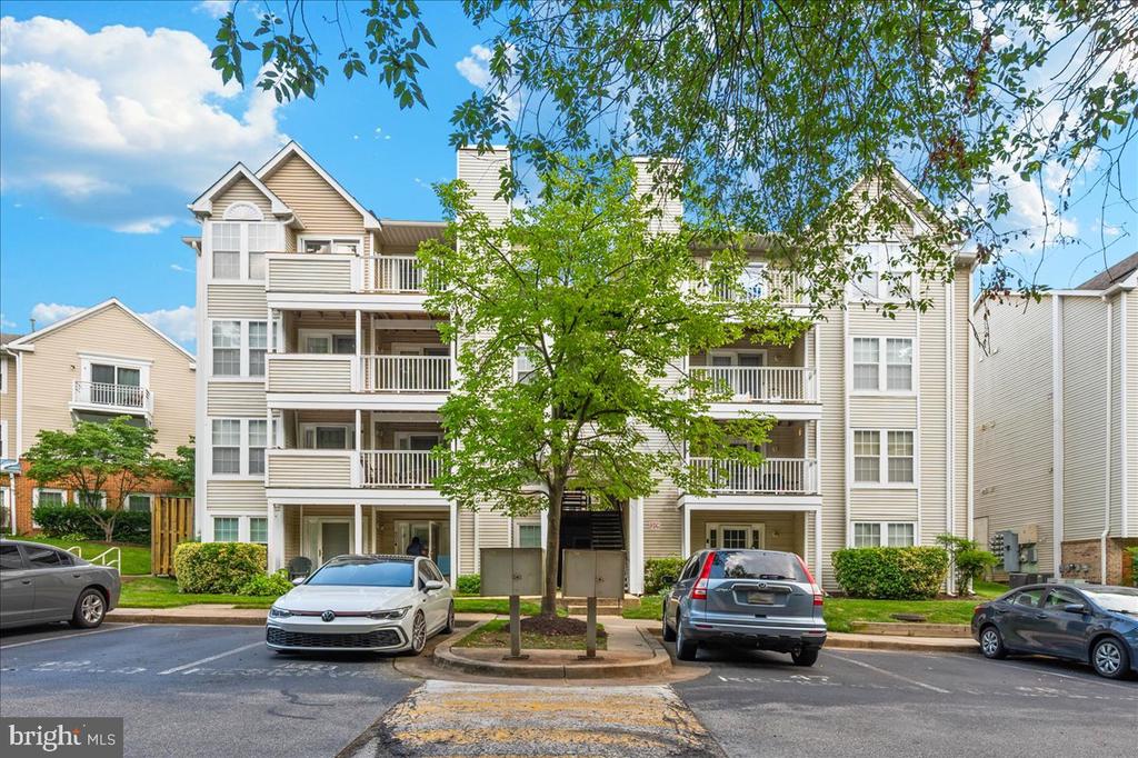 6330 BAYBERRY COURT 813