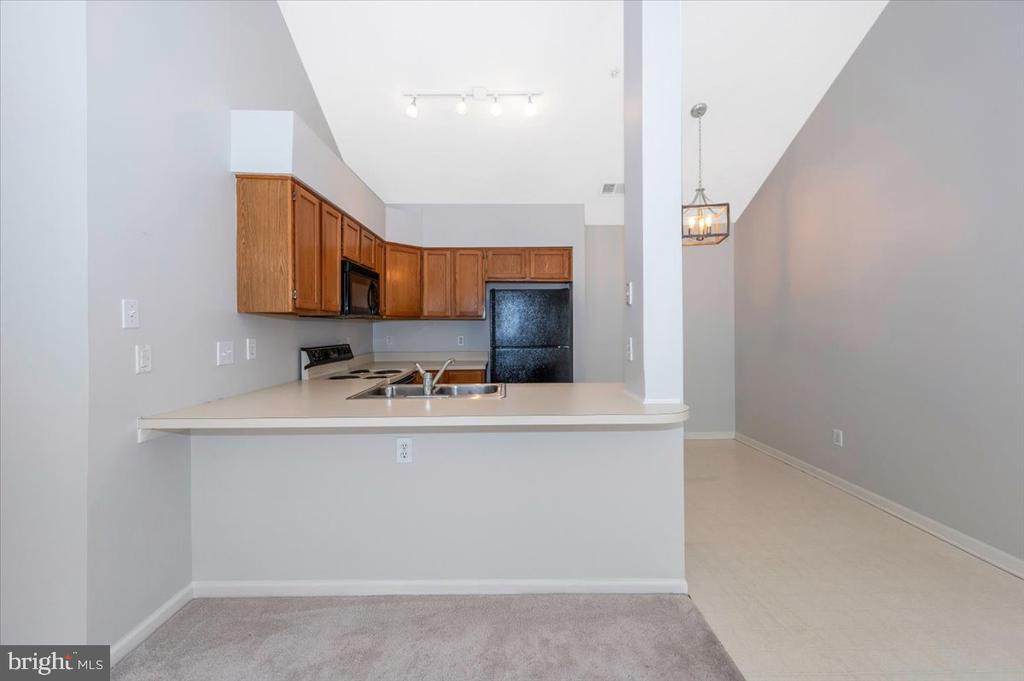 6330 BAYBERRY COURT 813