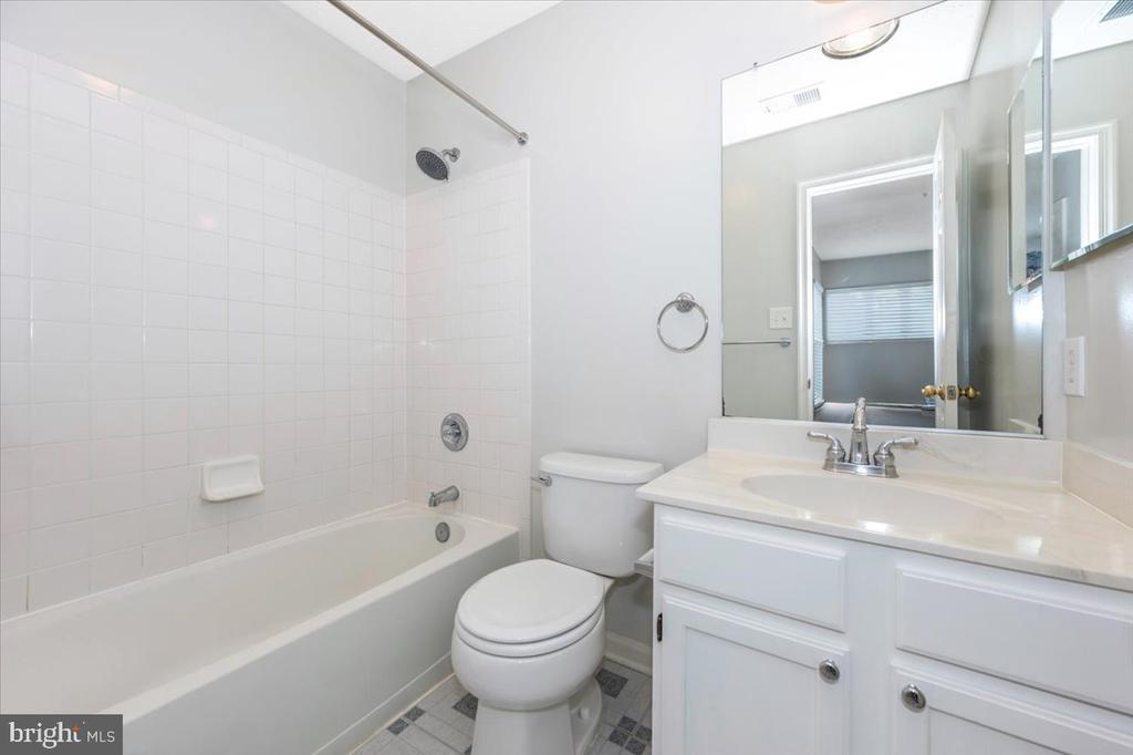 6330 BAYBERRY COURT 813