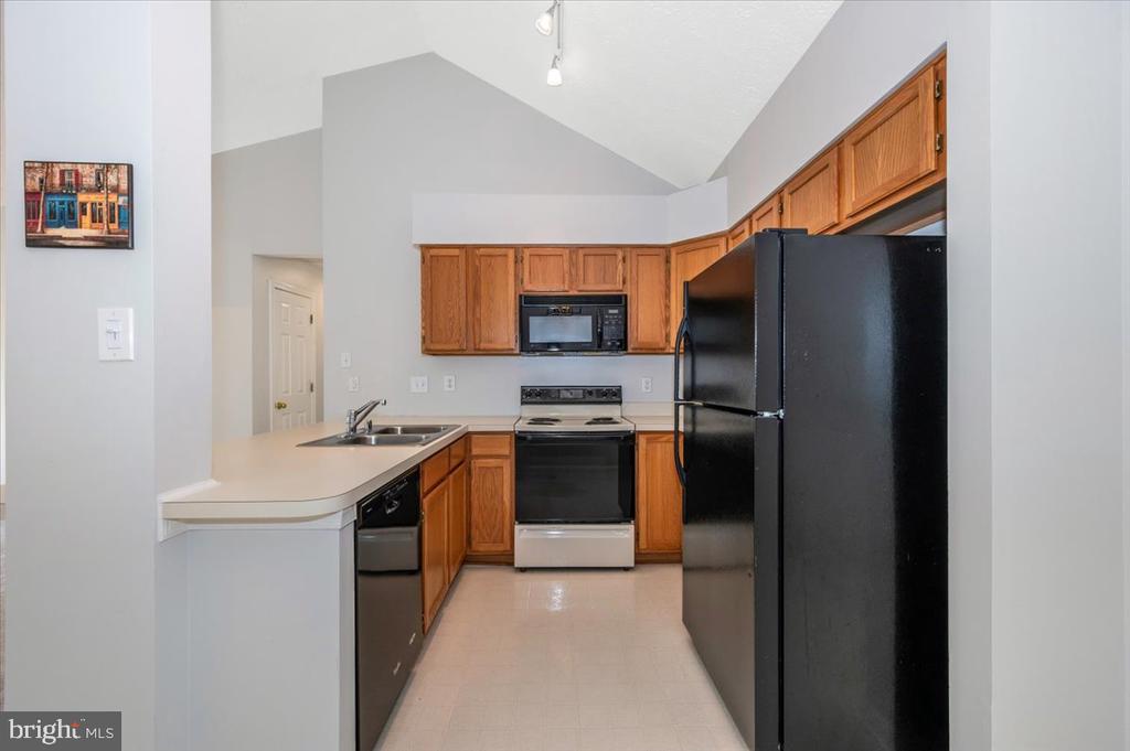 6330 BAYBERRY COURT 813