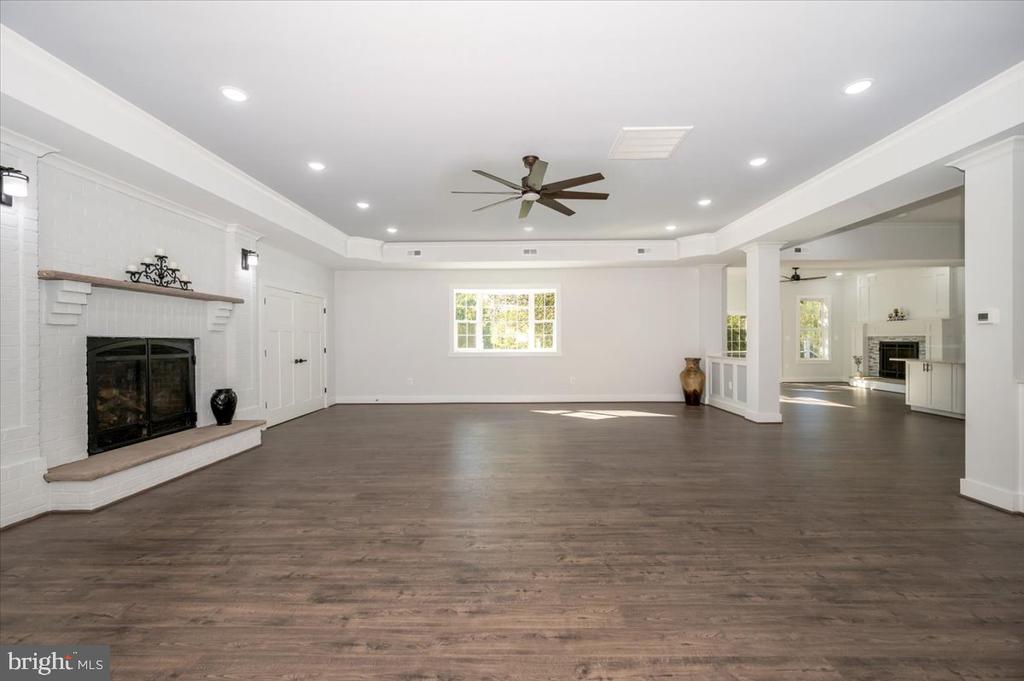 7611 HAWKINS CREAMERY ROAD