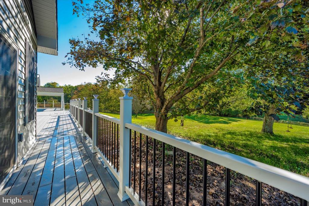 7611 HAWKINS CREAMERY ROAD