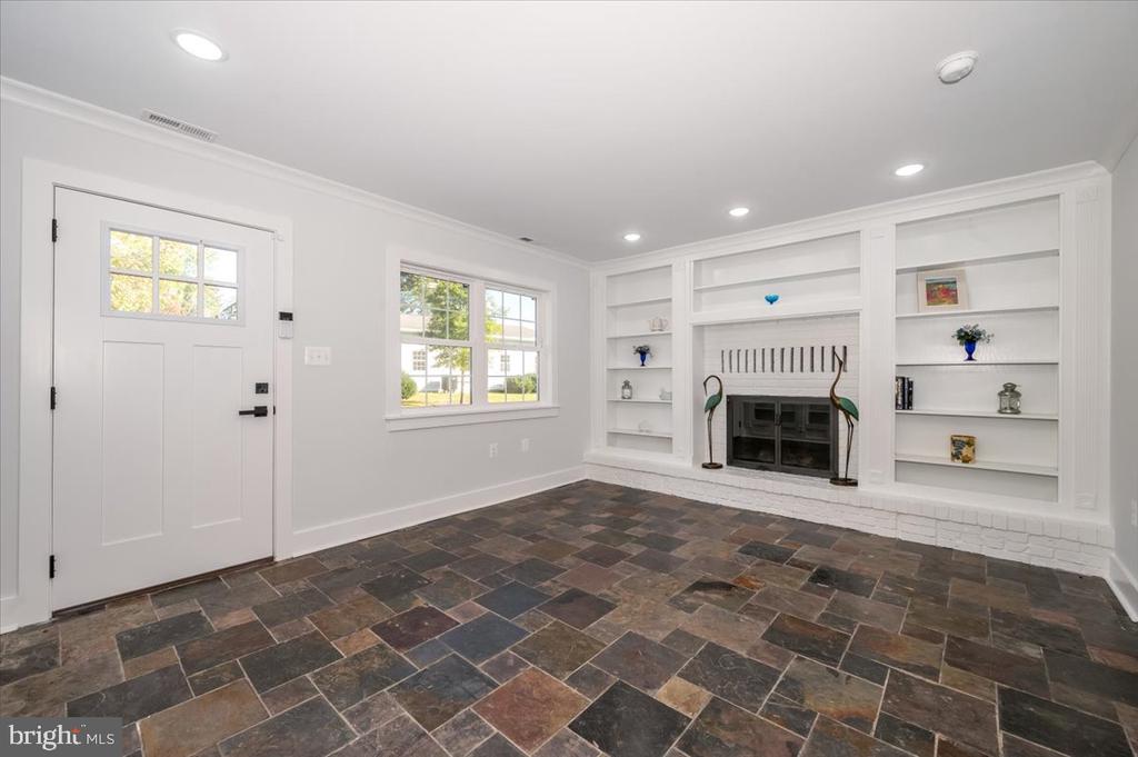 7611 HAWKINS CREAMERY ROAD