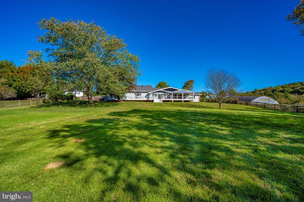 7611 HAWKINS CREAMERY ROAD