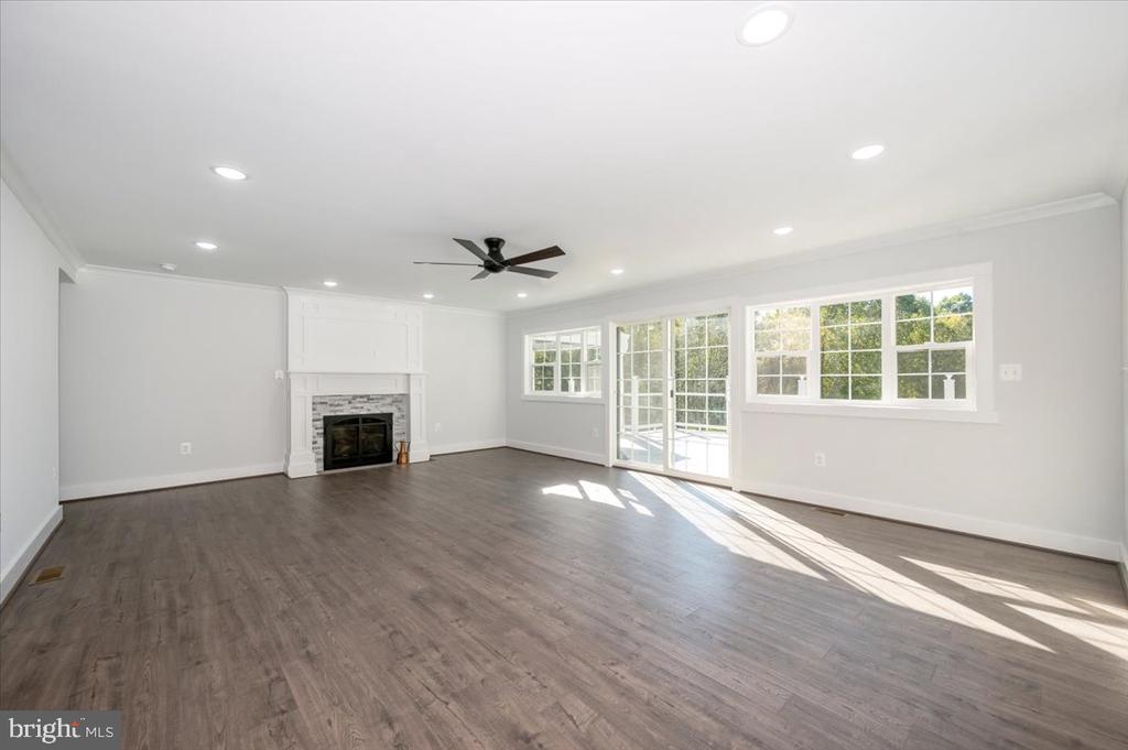 7611 HAWKINS CREAMERY ROAD