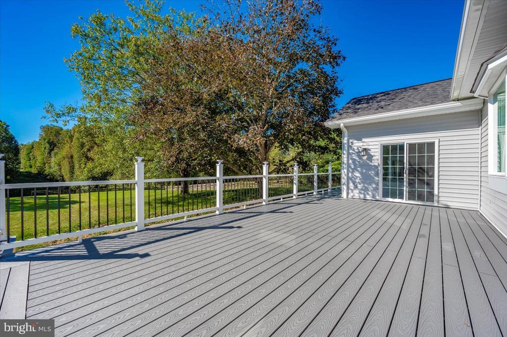 7611 HAWKINS CREAMERY ROAD