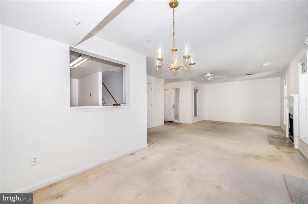 991 HILLSIDE LAKE TERRACE 906