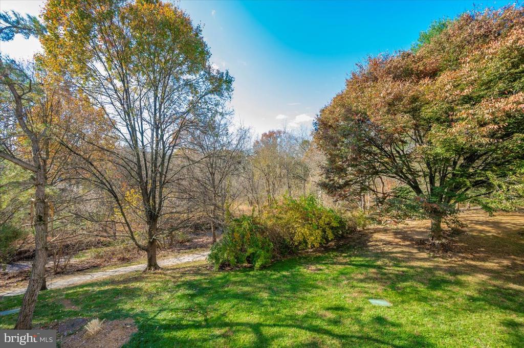 991 HILLSIDE LAKE TERRACE 906
