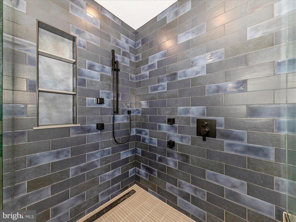 24129 PECAN GROVE LANE