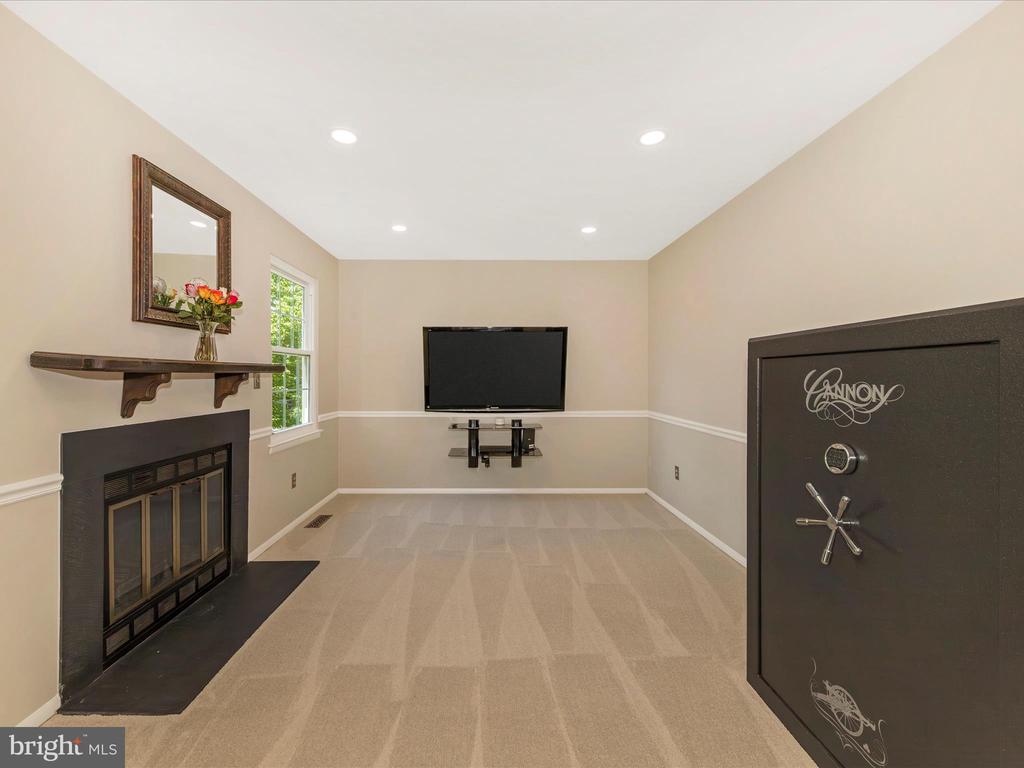 24129 PECAN GROVE LANE
