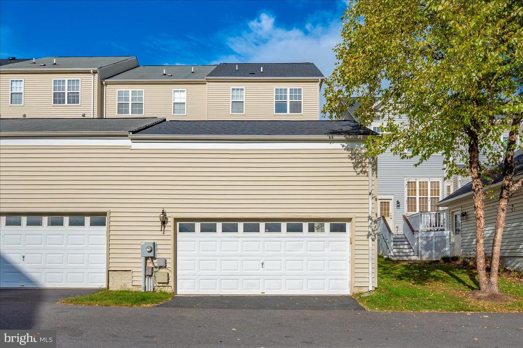 12937 CLARKS CROSSING DRIVE