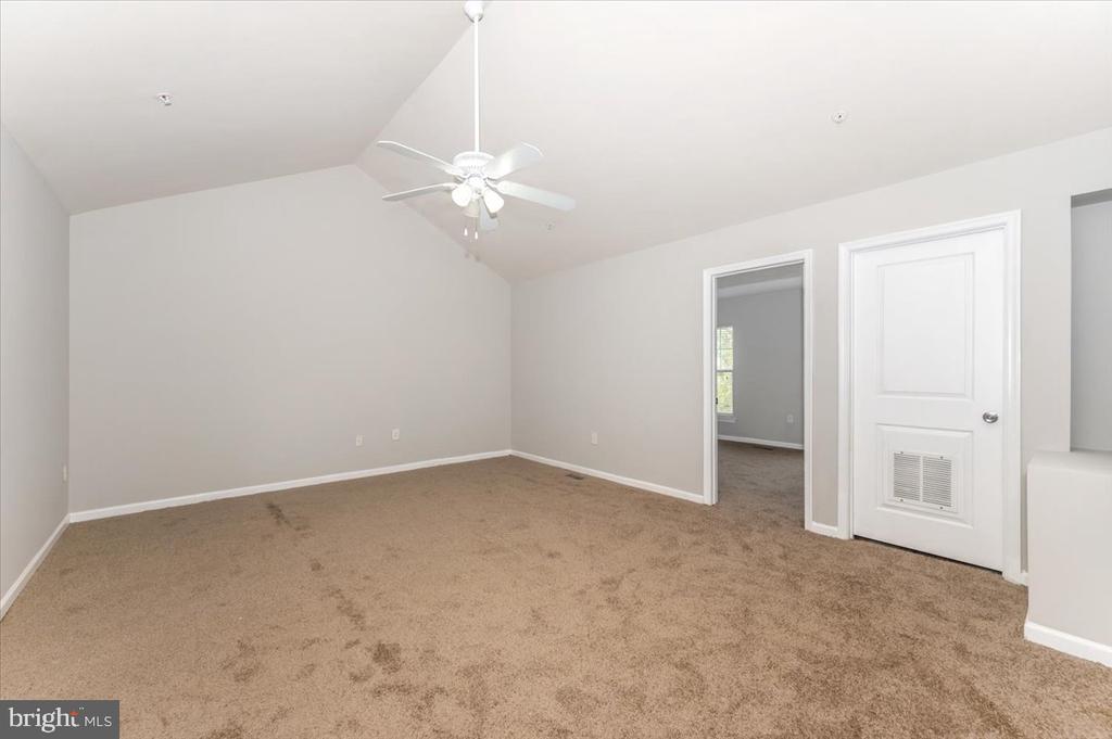 12937 CLARKS CROSSING DRIVE