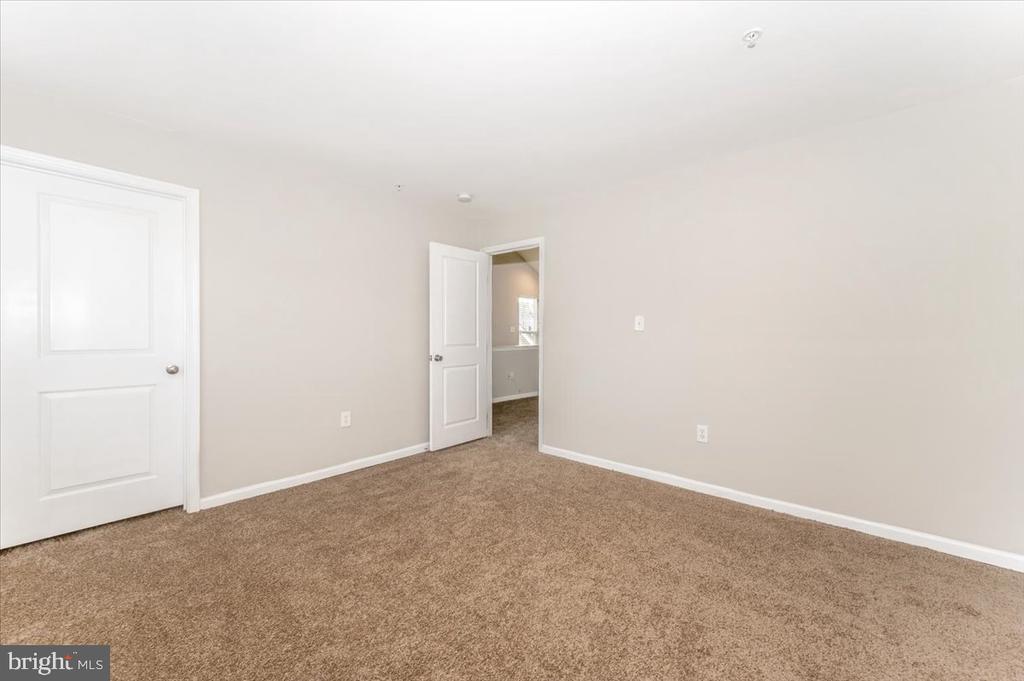 12937 CLARKS CROSSING DRIVE