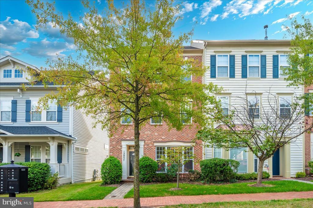 12937 CLARKS CROSSING DRIVE