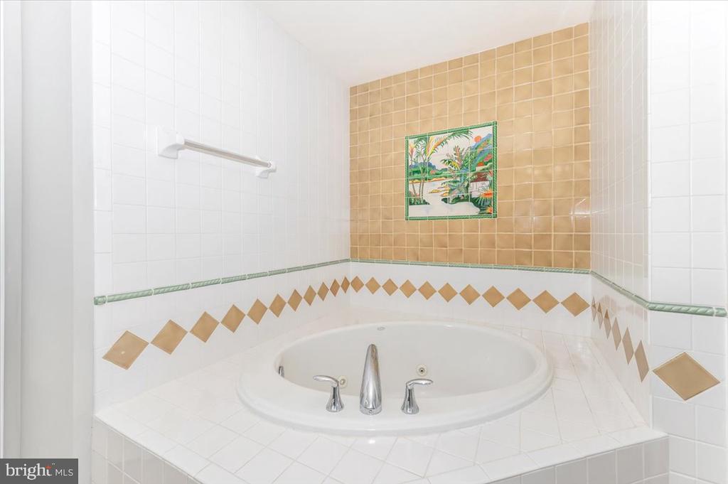 12937 CLARKS CROSSING DRIVE