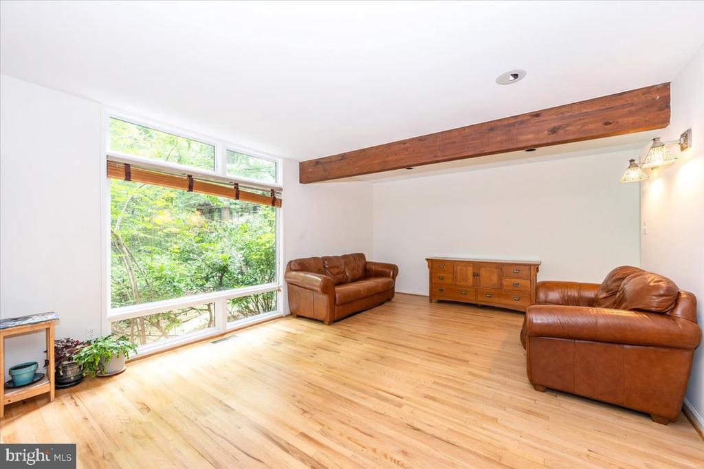 9441 HOLBROOK
