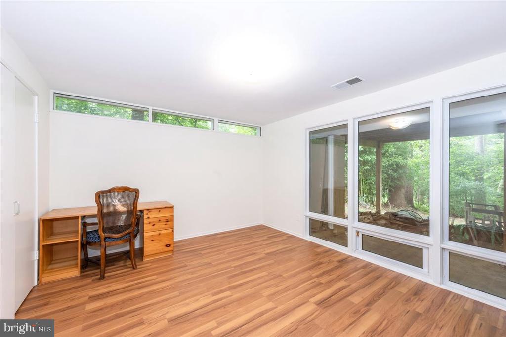 9441 HOLBROOK