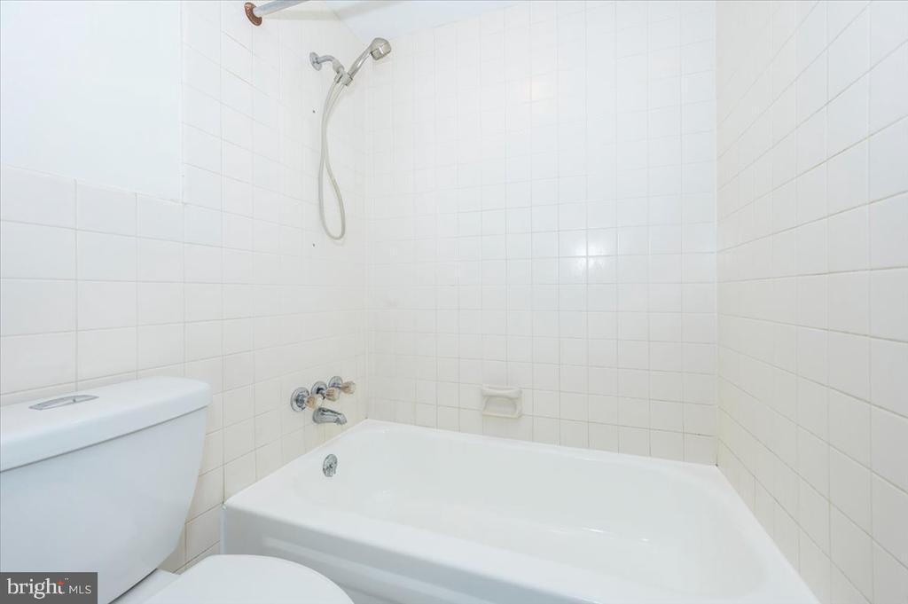 9441 HOLBROOK