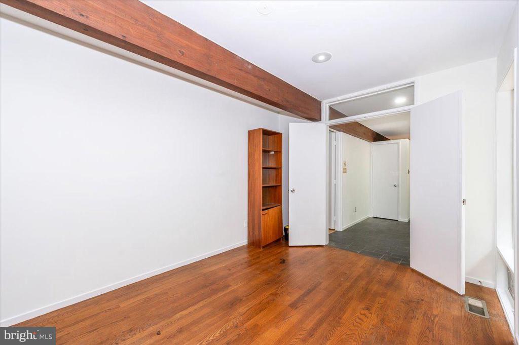 9441 HOLBROOK