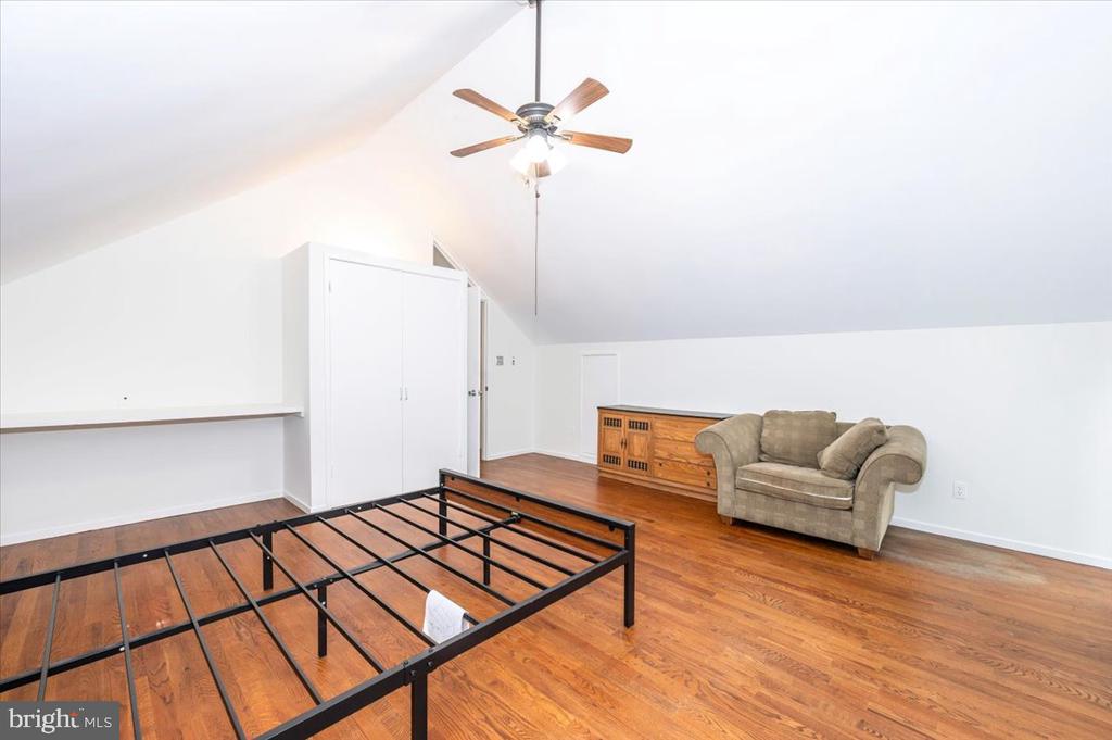 9441 HOLBROOK