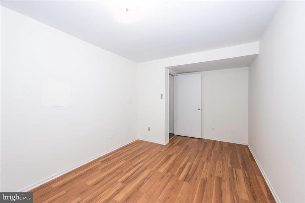 9441 HOLBROOK