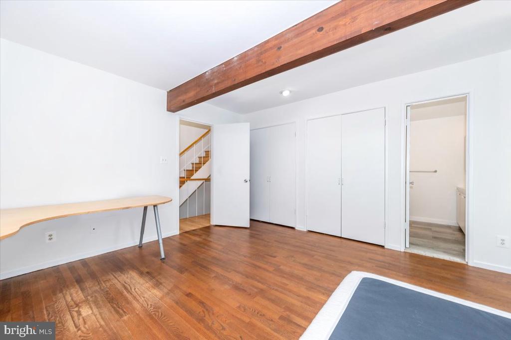 9441 HOLBROOK
