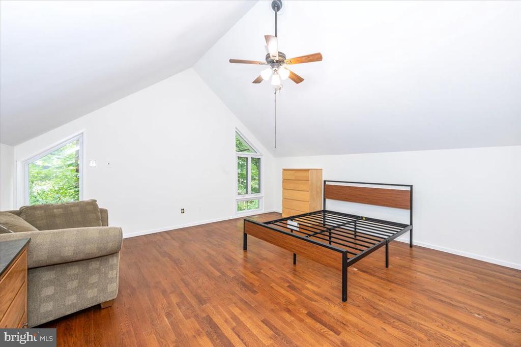 9441 HOLBROOK