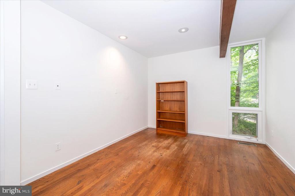 9441 HOLBROOK