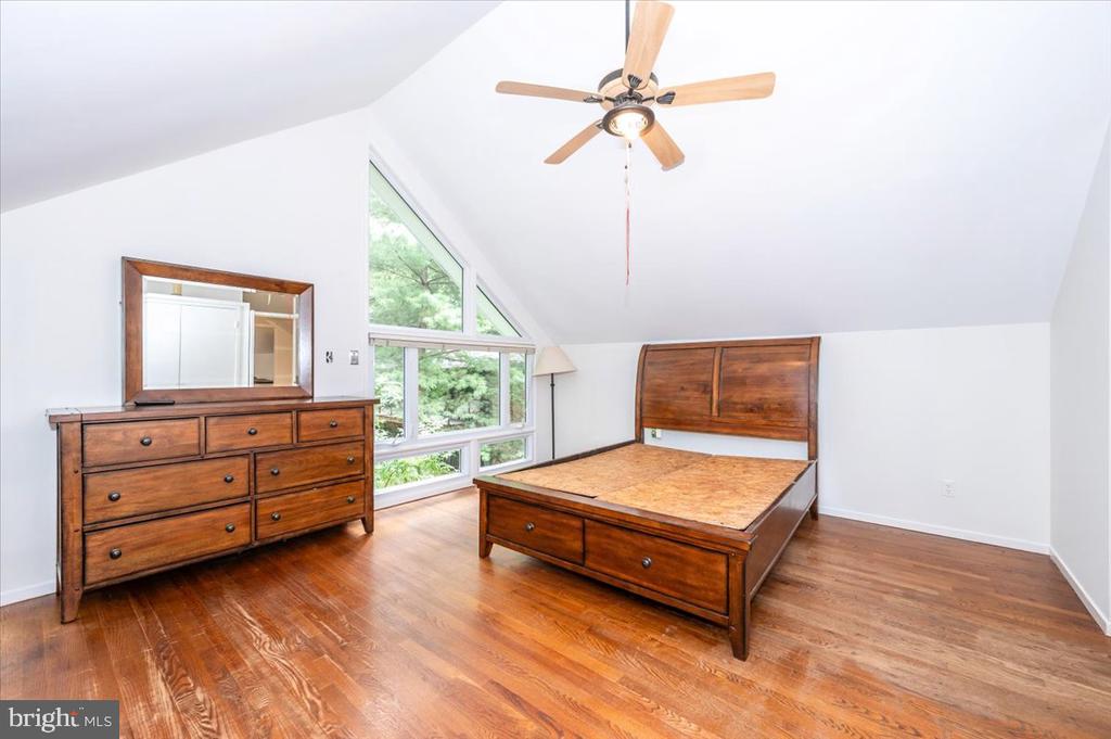 9441 HOLBROOK