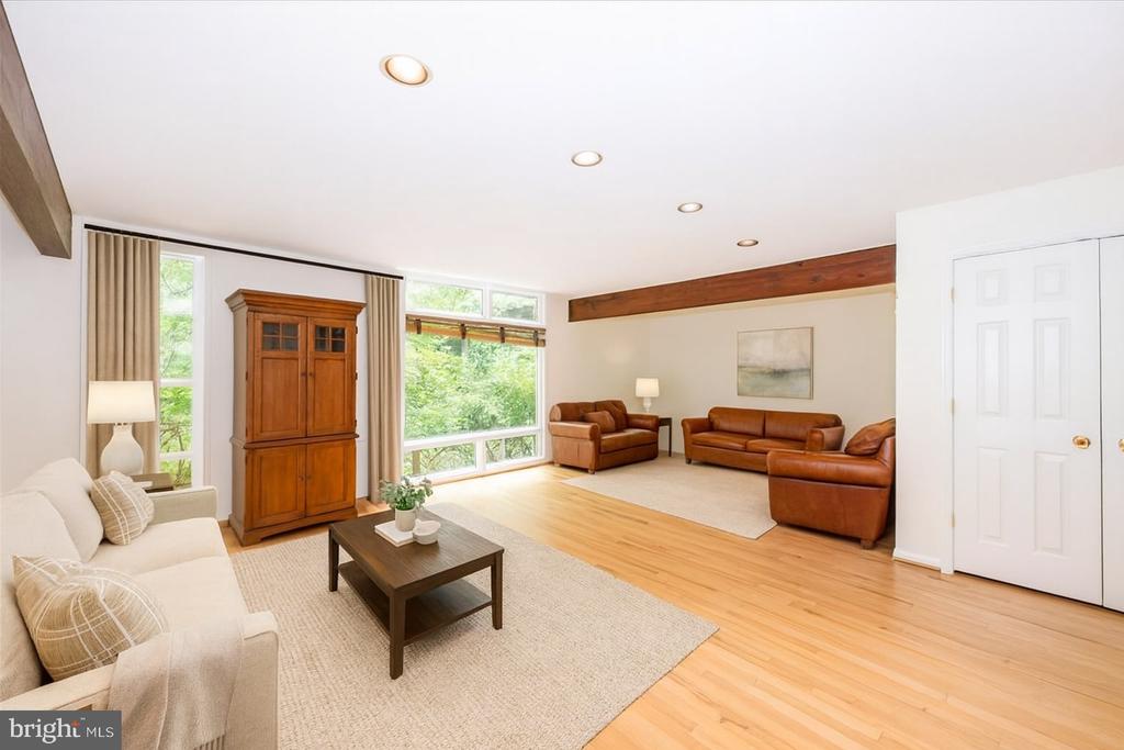 9441 HOLBROOK