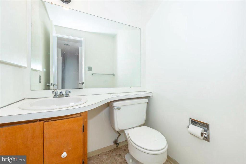 9441 HOLBROOK