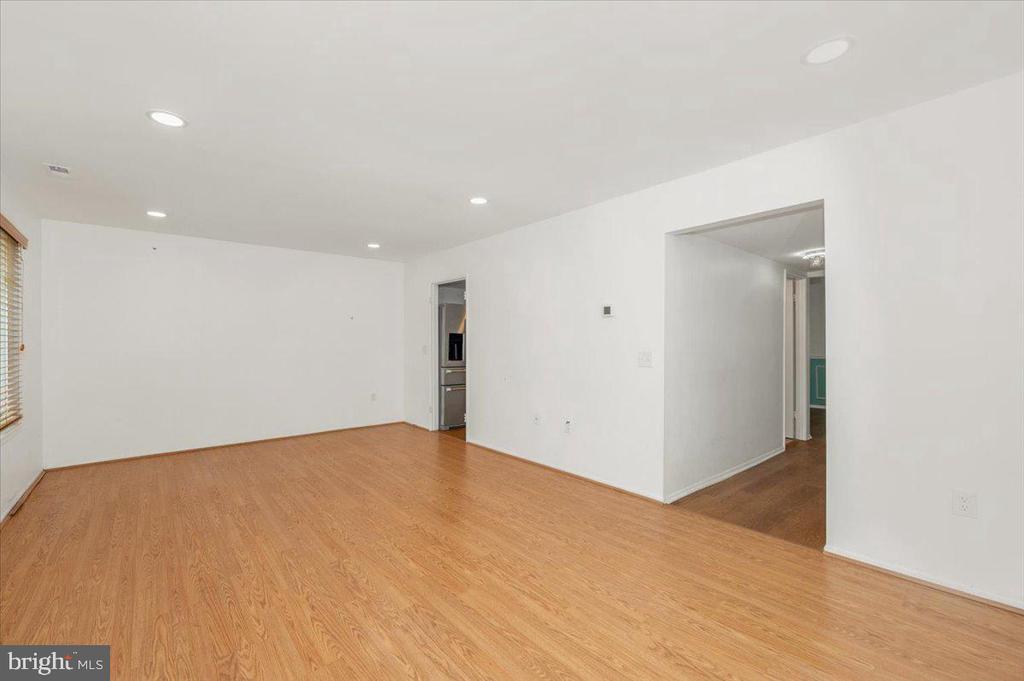 15001 EARDLEY COURT 283-D