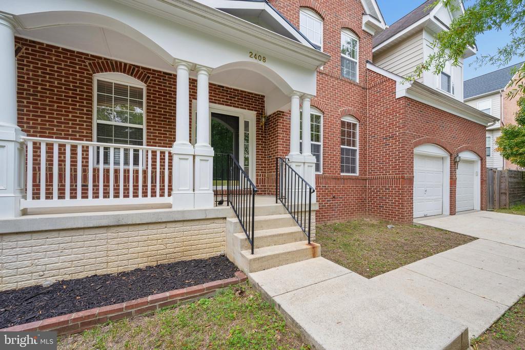 2408 GREEN GINGER CIRCLE