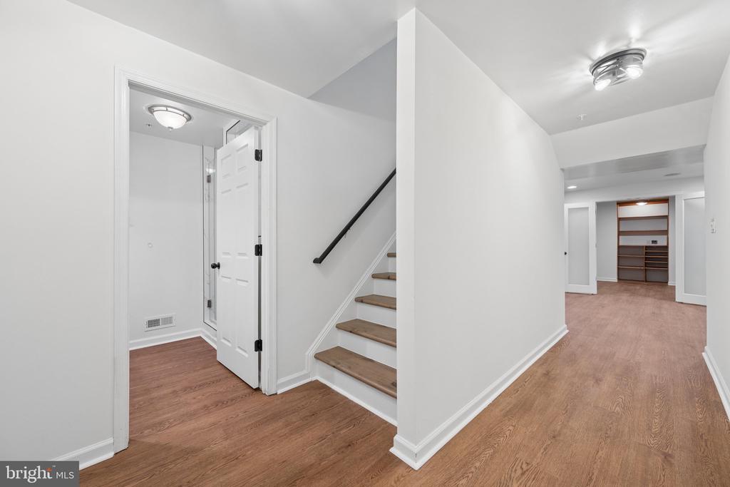 2408 GREEN GINGER CIRCLE