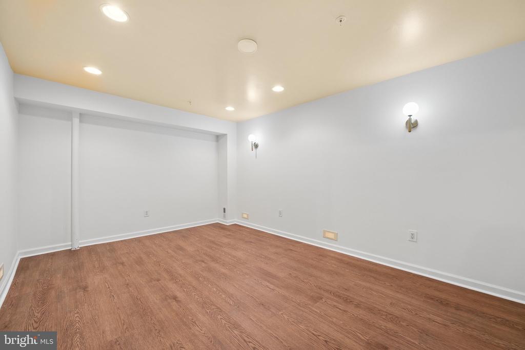 2408 GREEN GINGER CIRCLE