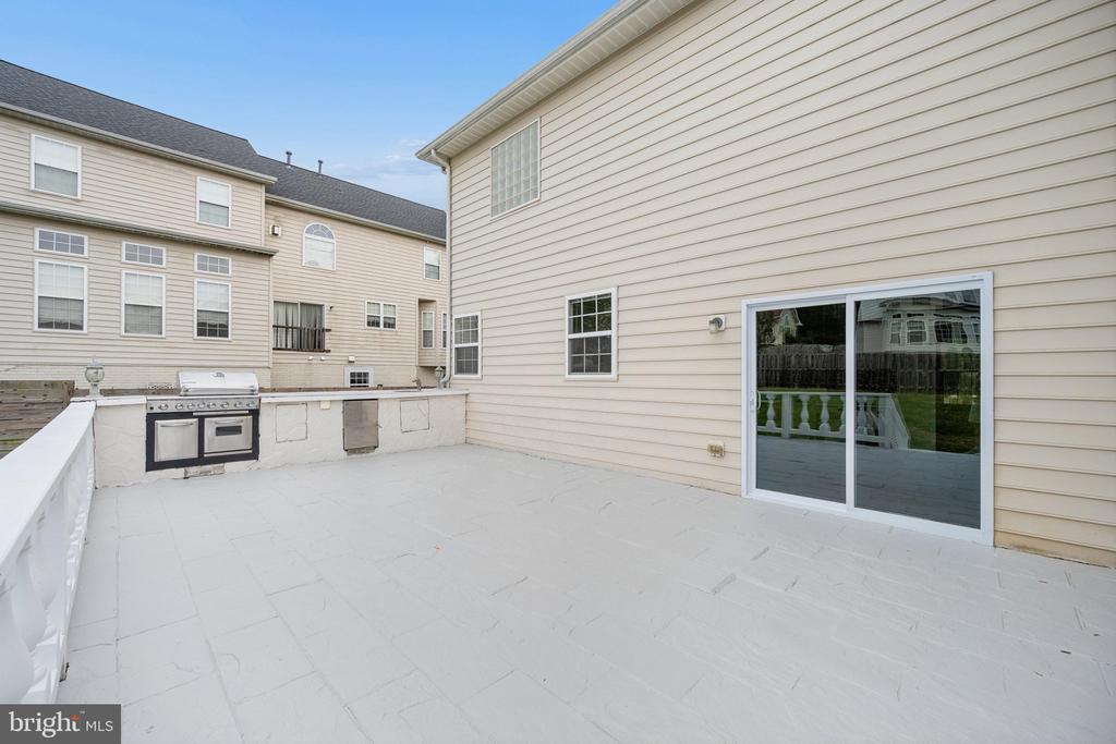 2408 GREEN GINGER CIRCLE