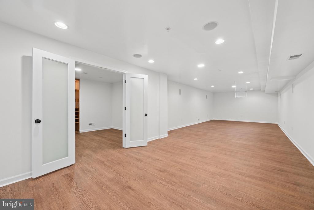 2408 GREEN GINGER CIRCLE
