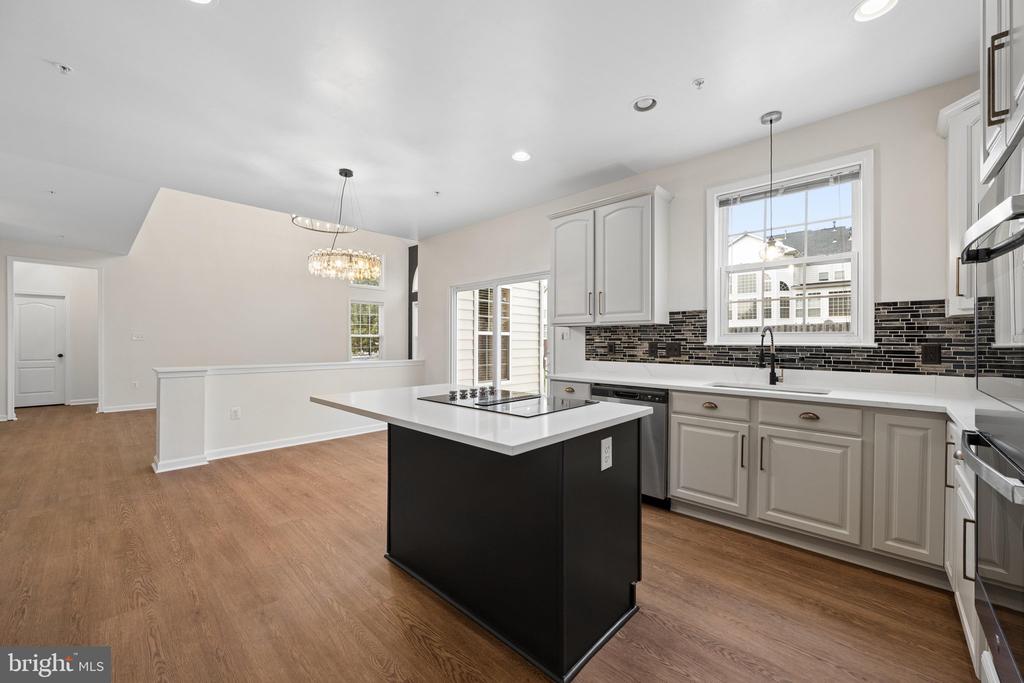 2408 GREEN GINGER CIRCLE