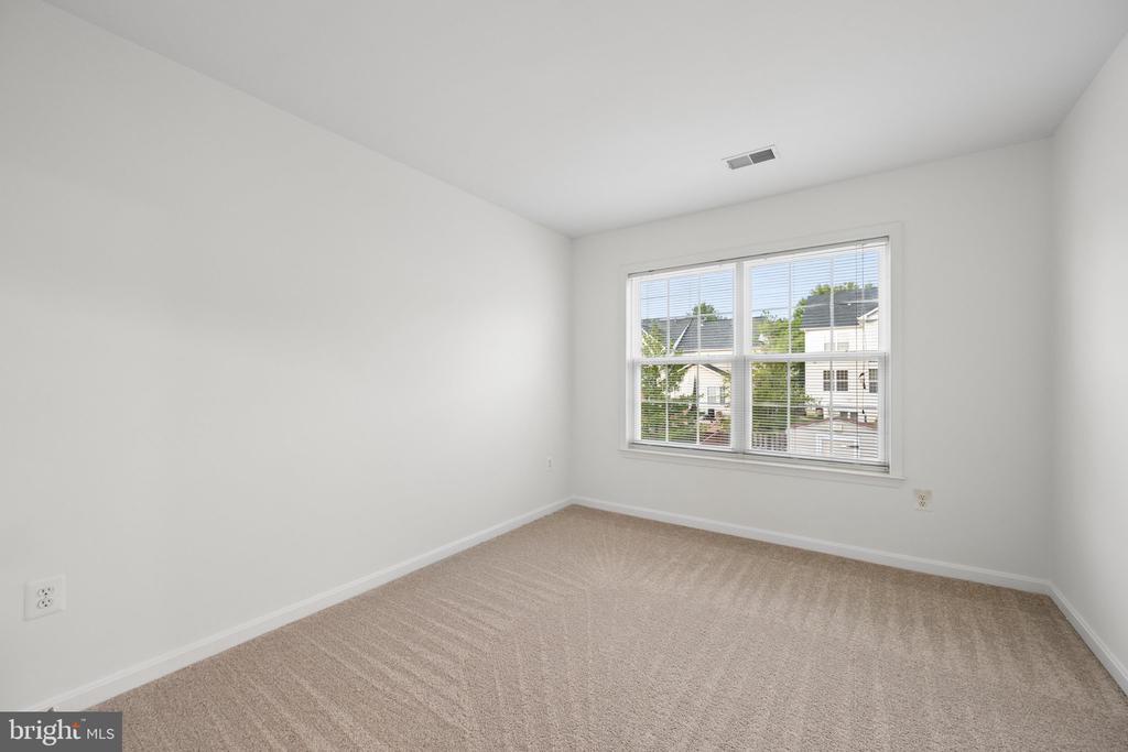 2408 GREEN GINGER CIRCLE