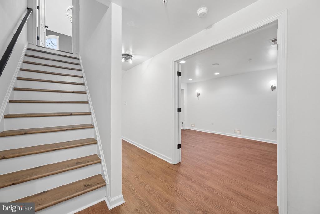 2408 GREEN GINGER CIRCLE