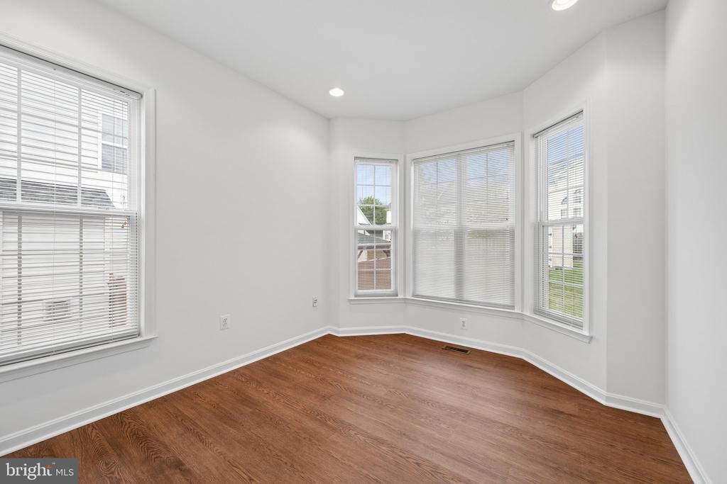 2408 GREEN GINGER CIRCLE