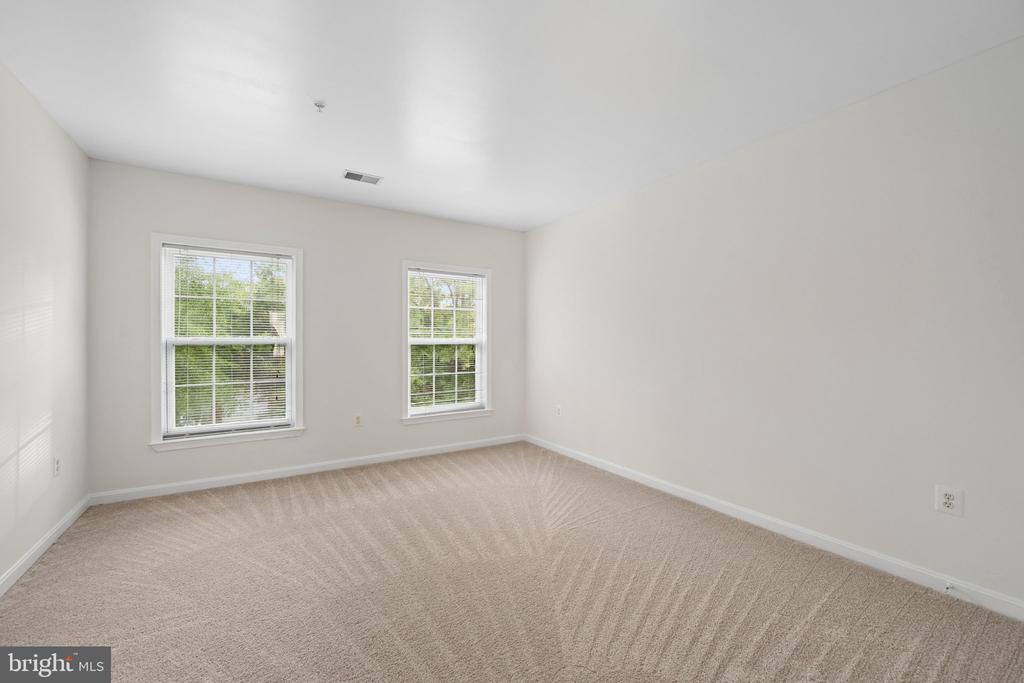 2408 GREEN GINGER CIRCLE