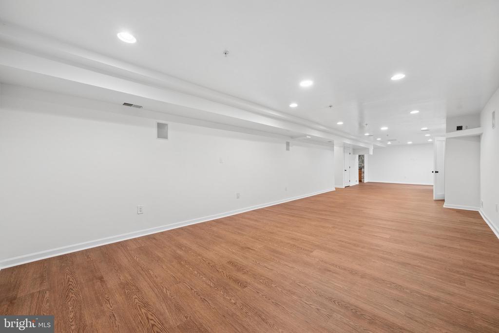 2408 GREEN GINGER CIRCLE