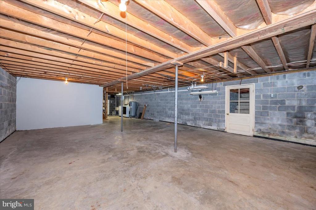 6 SCHALLER LANE