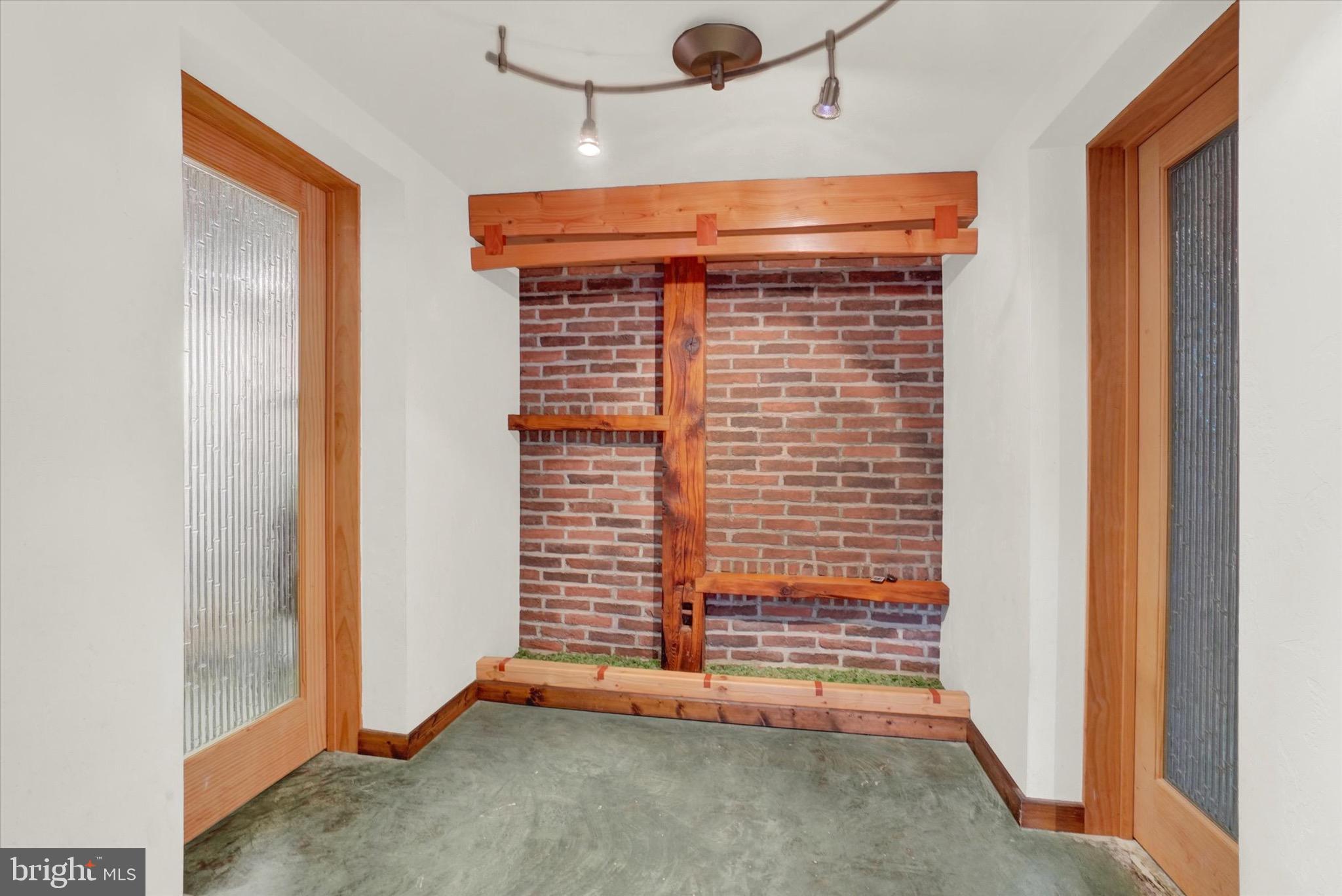 251 GREENDALE ROAD