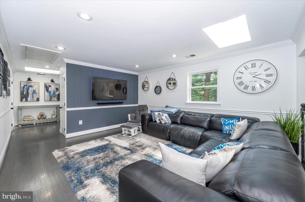 6109 COLCHESTER ROAD
