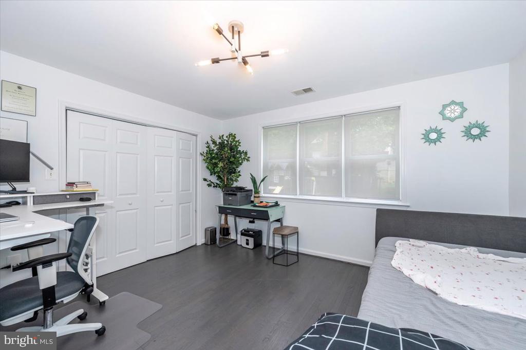 6109 COLCHESTER ROAD