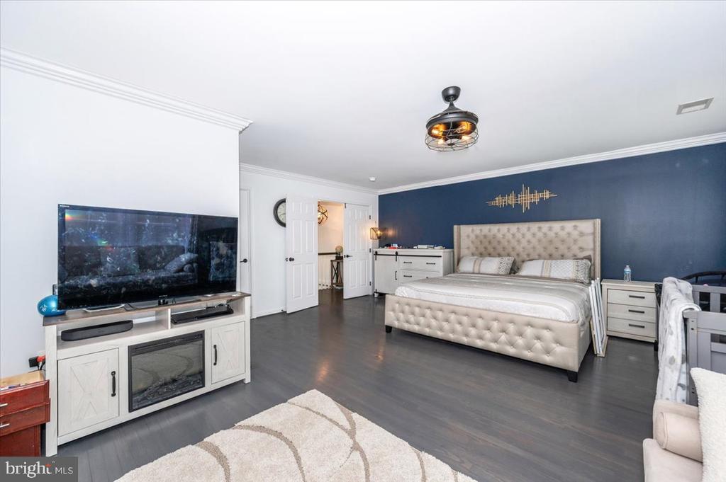 6109 COLCHESTER ROAD