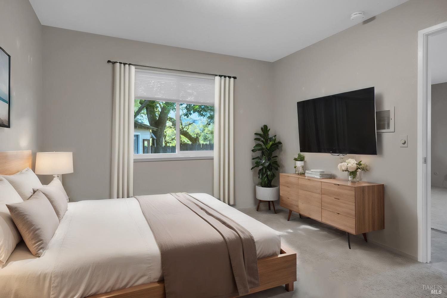 18823-18825 Beatrice Dr S