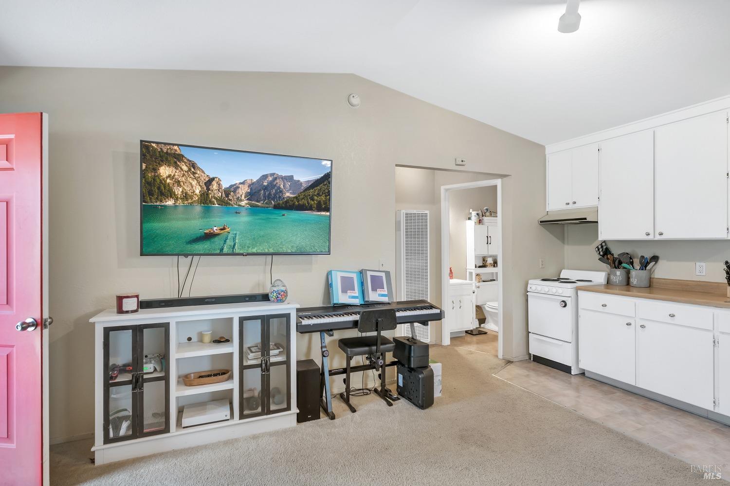 18823-18825 Beatrice Dr S